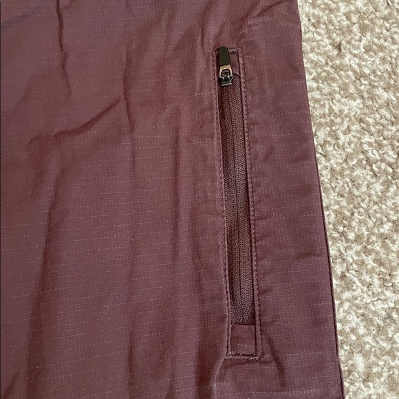 Vuori Women’s Ripstop Pants - Picture 7 of 9